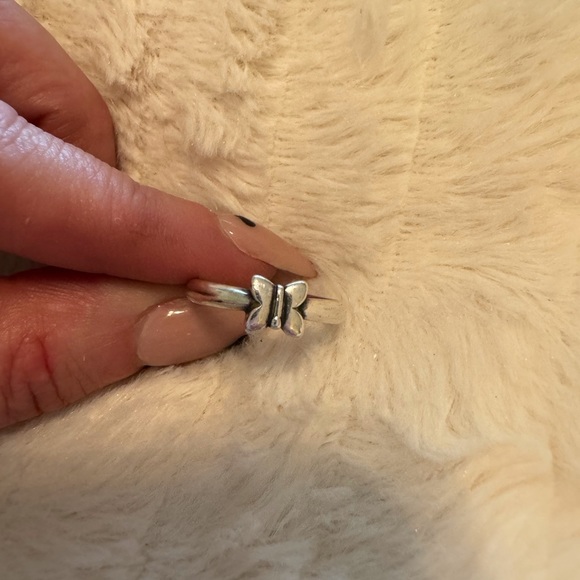 James Avery Retired Butterfly Ring - Picture 1 of 6